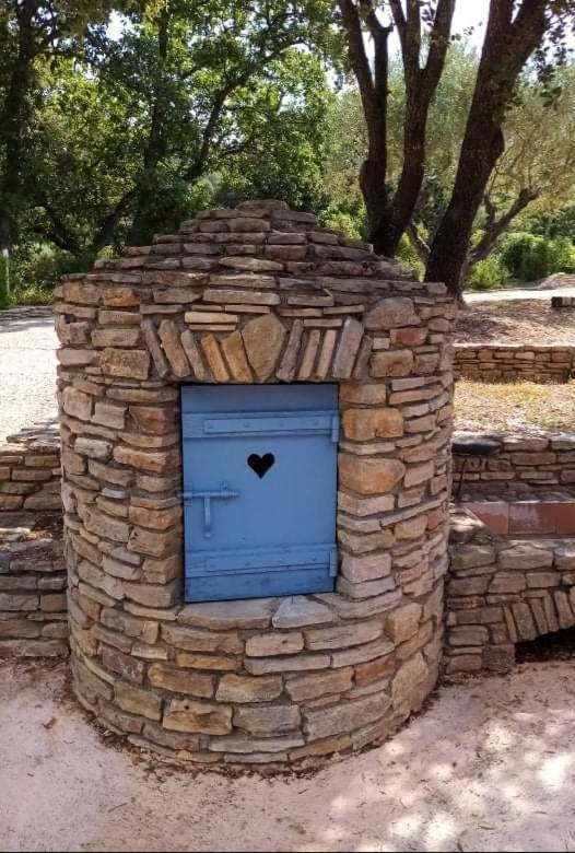 Comorebi Provence Entrecasteaux Exterior photo